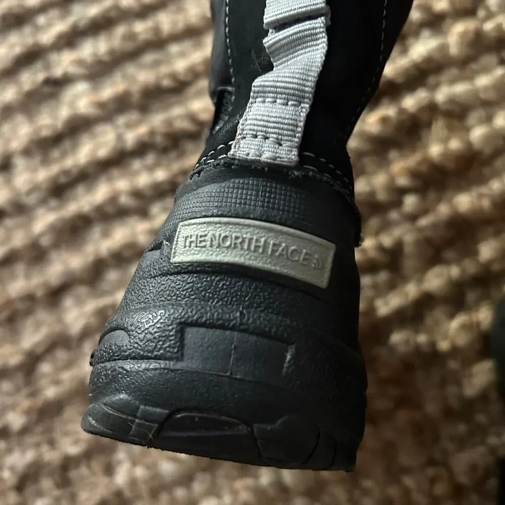 The North Face Kids Snow Boots Black Waterproof Insulated Winter Boys US 10